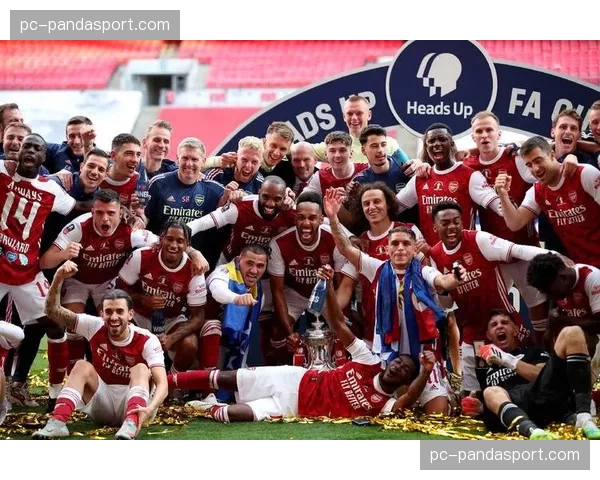 深度复盘:解析阿森纳如何利用高位压迫限制拜仁慕尼黑的进攻组织