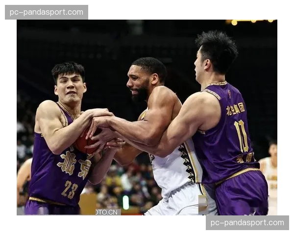 北京控股vs四川丰谷酒业，季后赛门票生死战激烈进行中